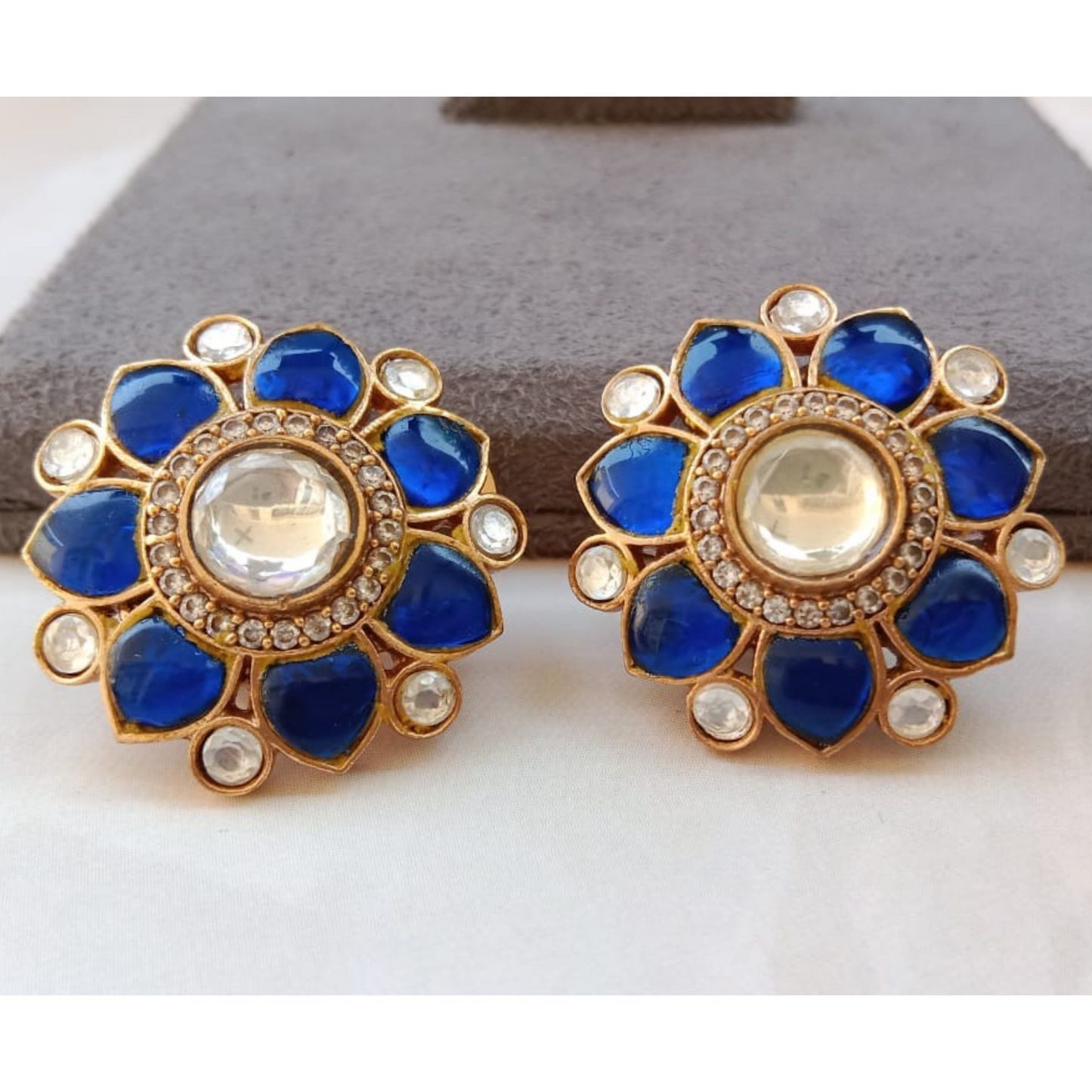 Kundan Tops