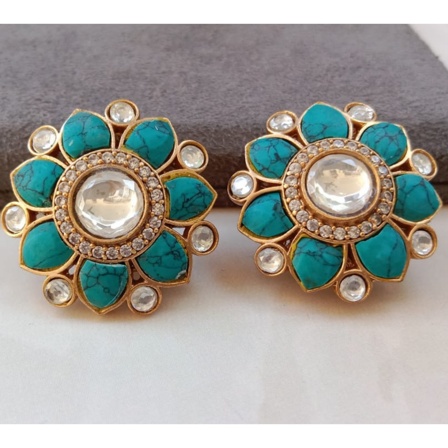 Kundan Tops