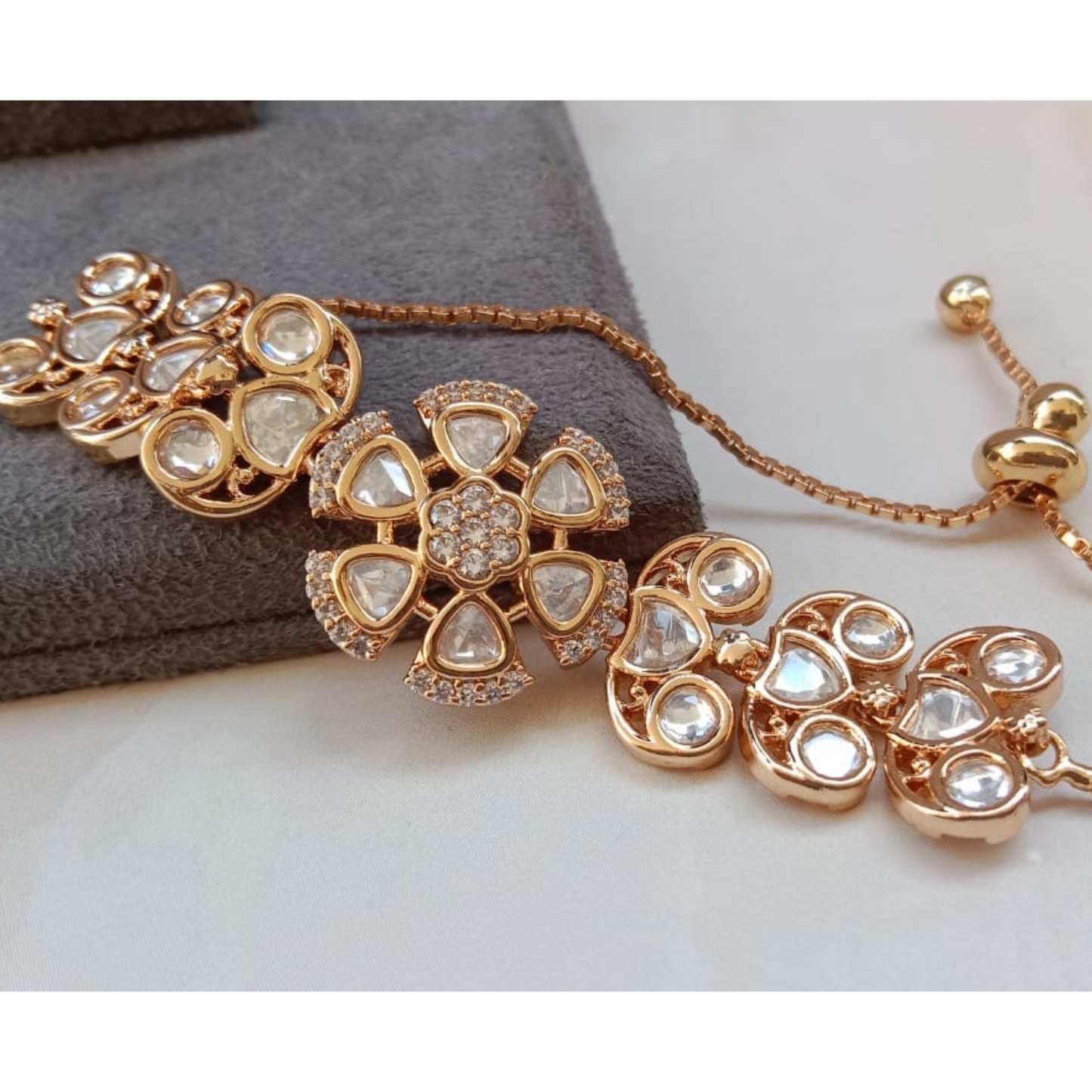 Kundan Flexible Bracelet