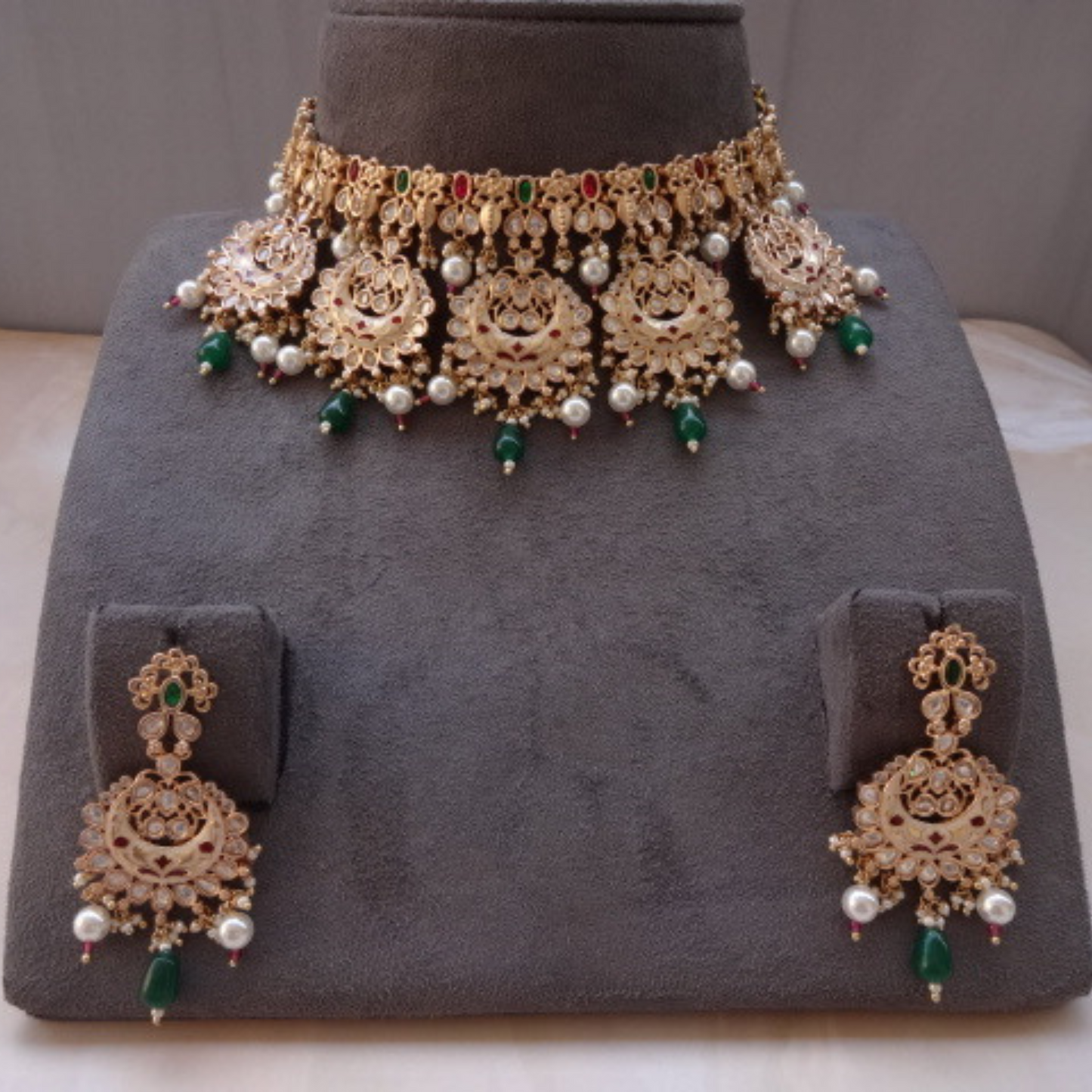 Kundan Choker Set