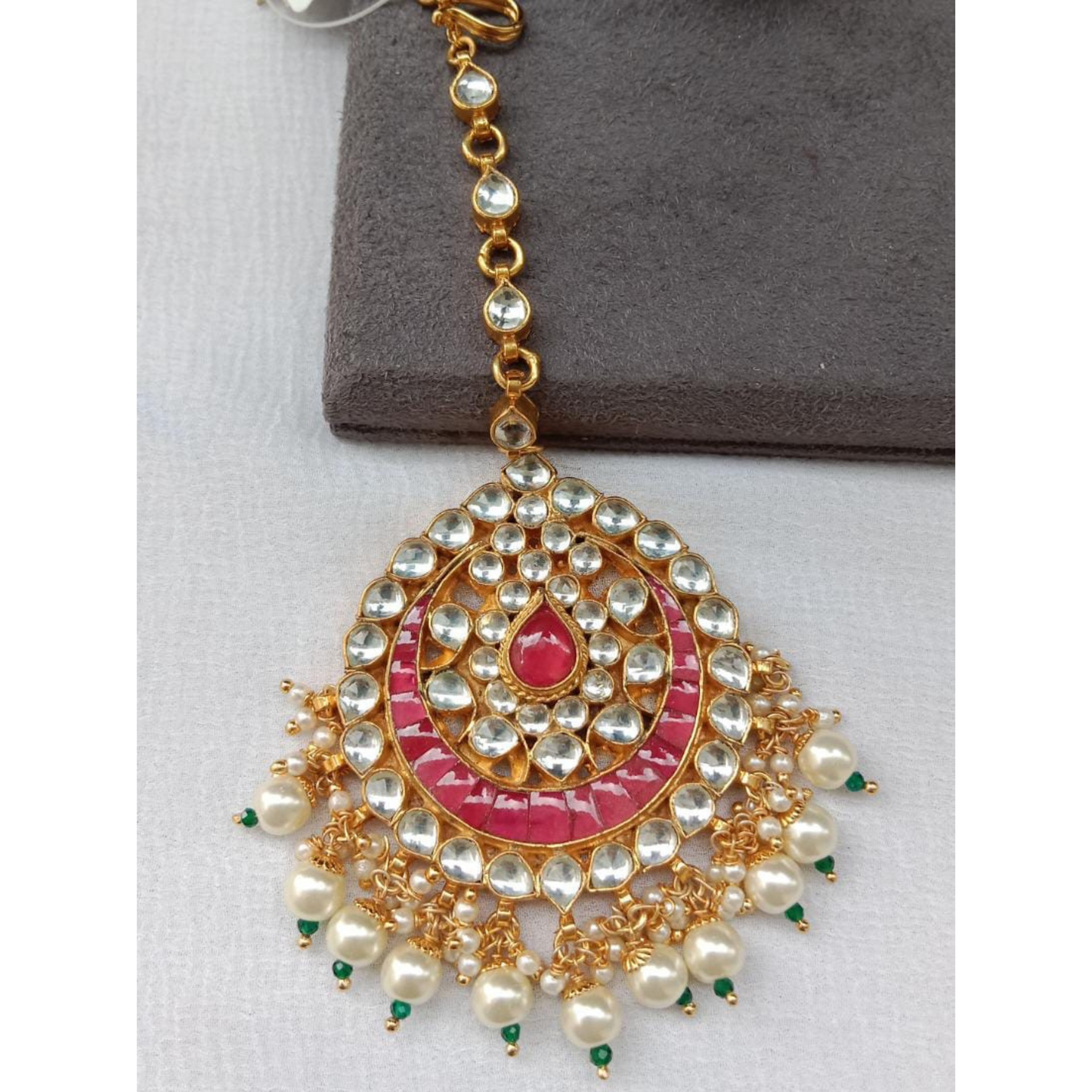 Gold-plated Maang Tikka