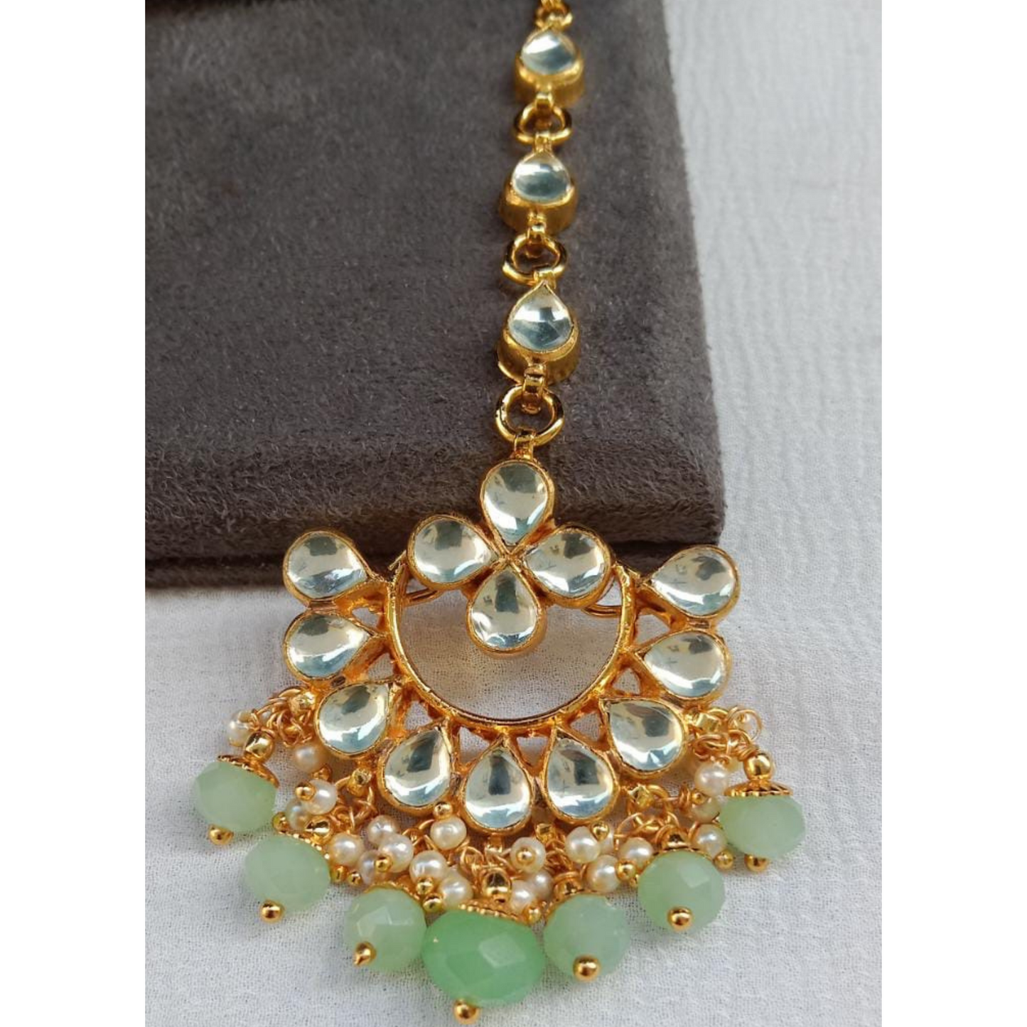 Gold-plated Maang Tikka