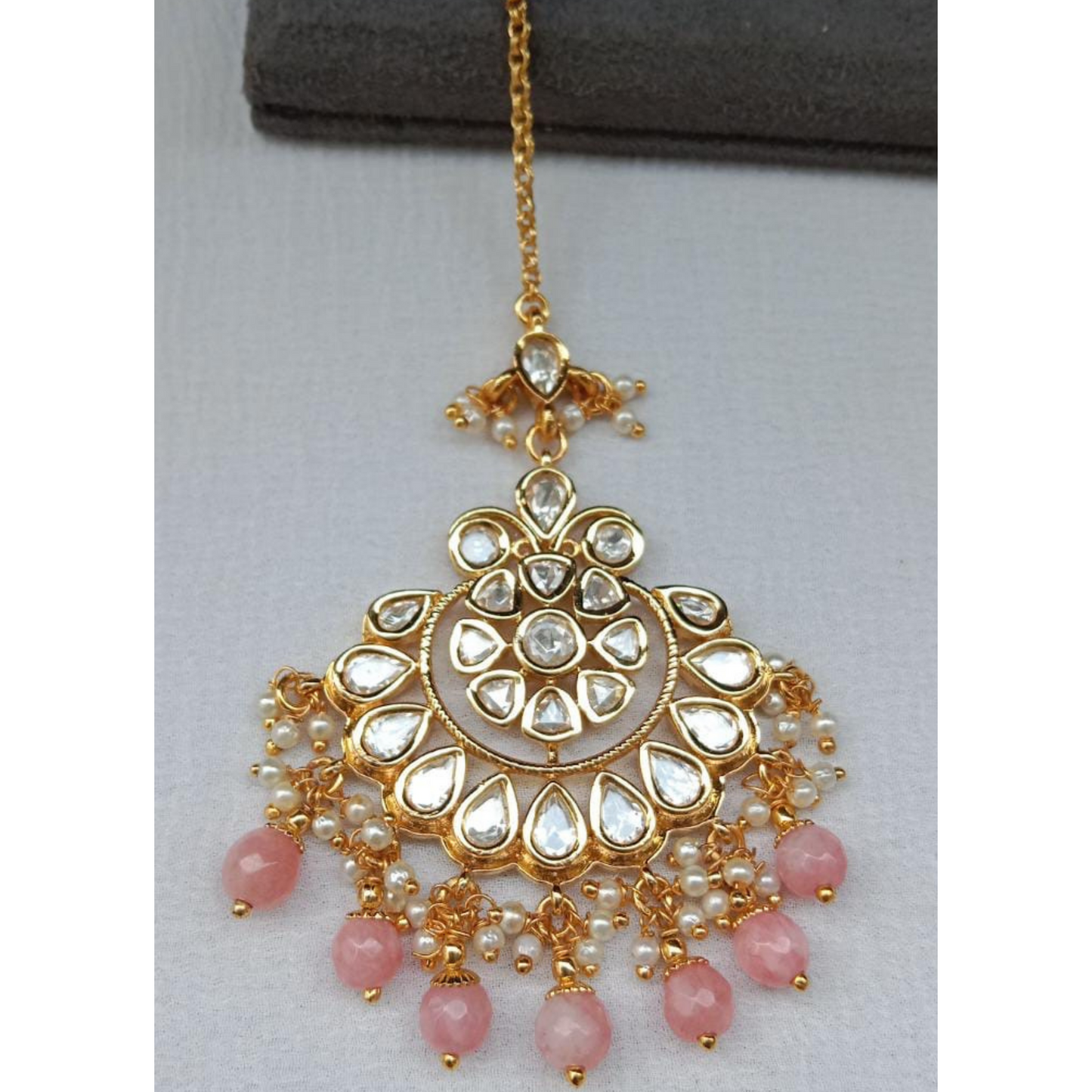 Gold-plated Pink Kundan Maang Tikka