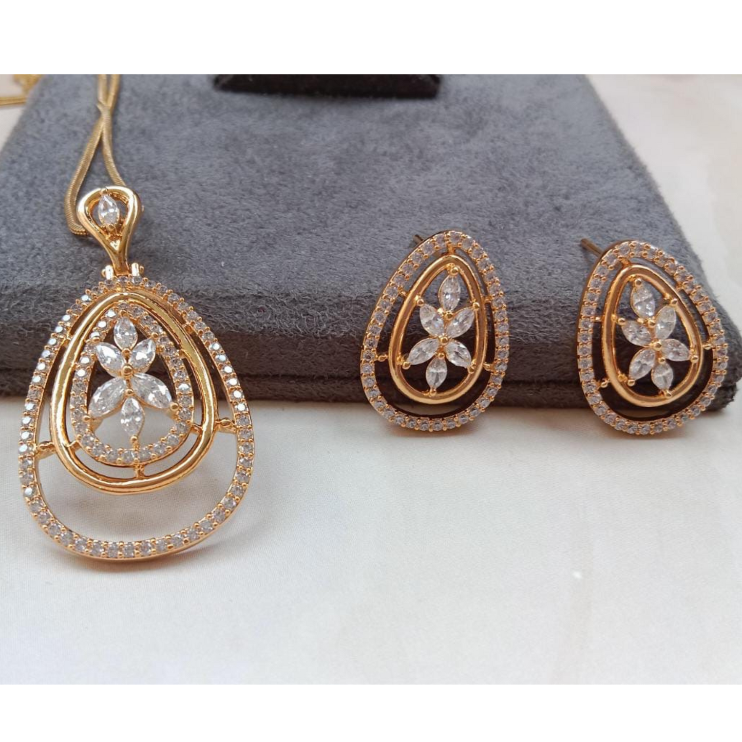 Pendant Set with Earrings
