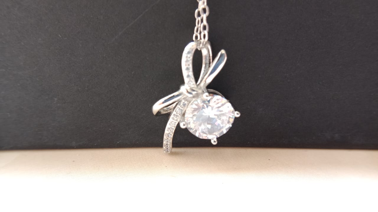 92.5 pure silver solitaire pendant