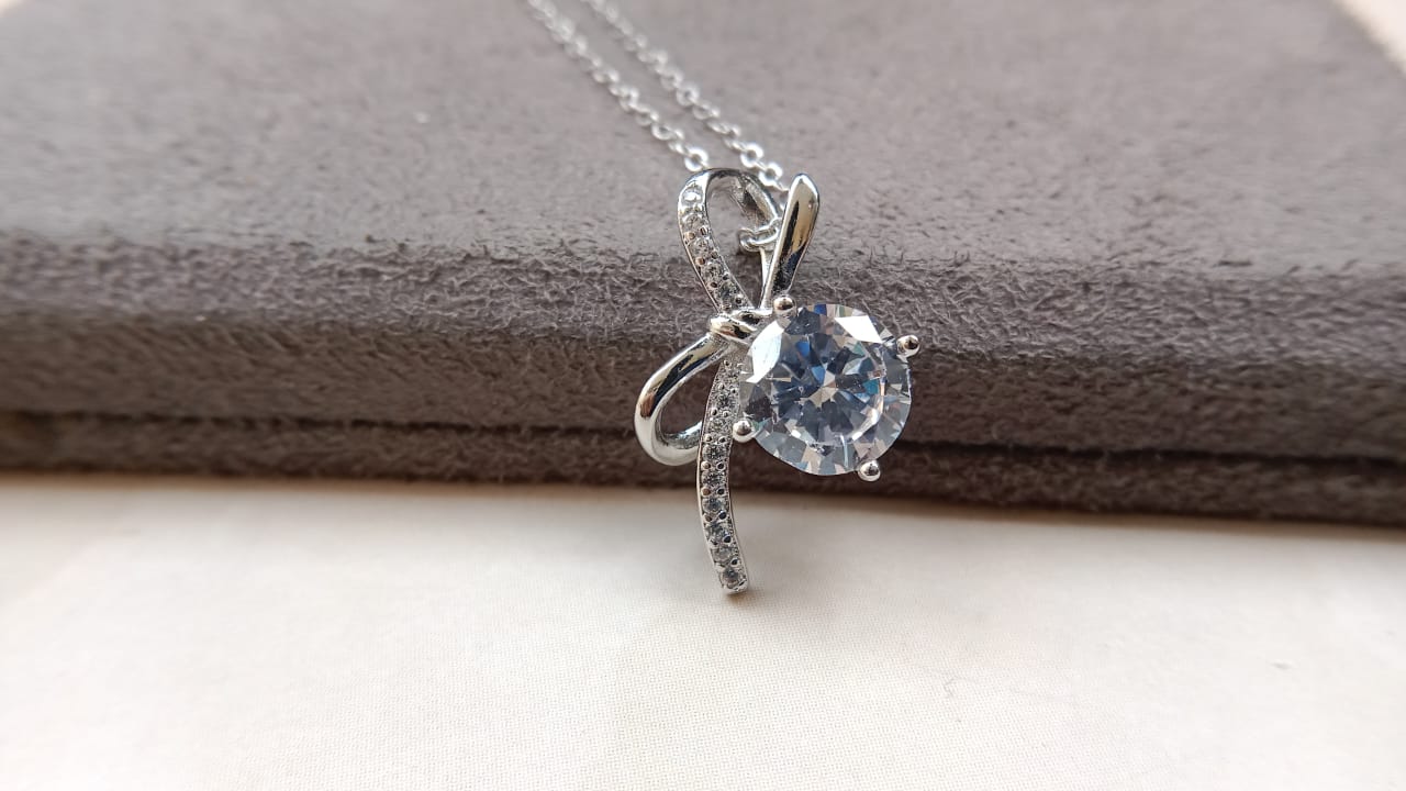 92.5 pure silver solitaire pendant