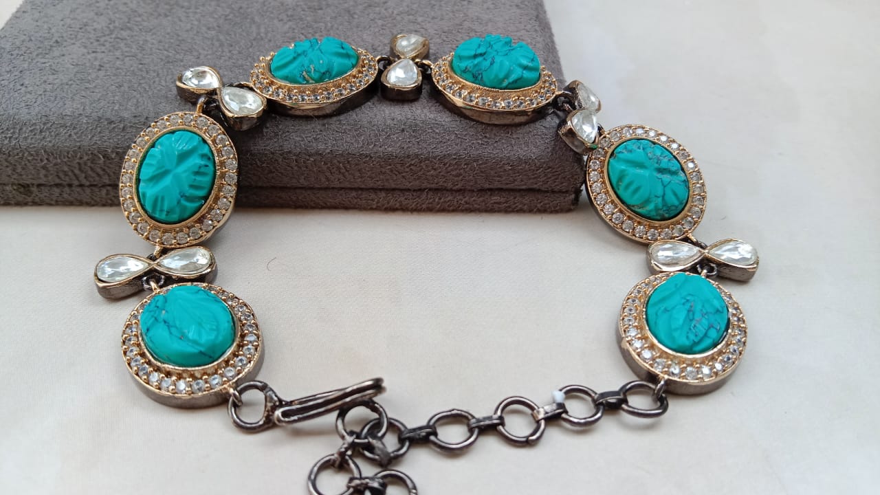 Kundan Flexible Bracelet