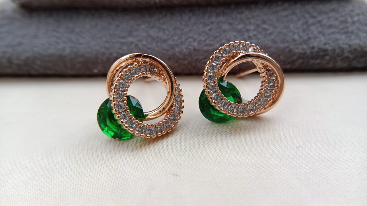 Casual wear Studs