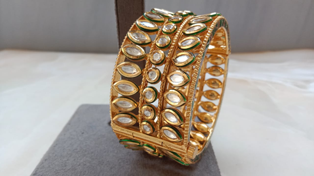 Kundan Broad Kada