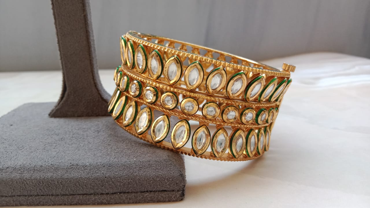 Kundan Broad Kada