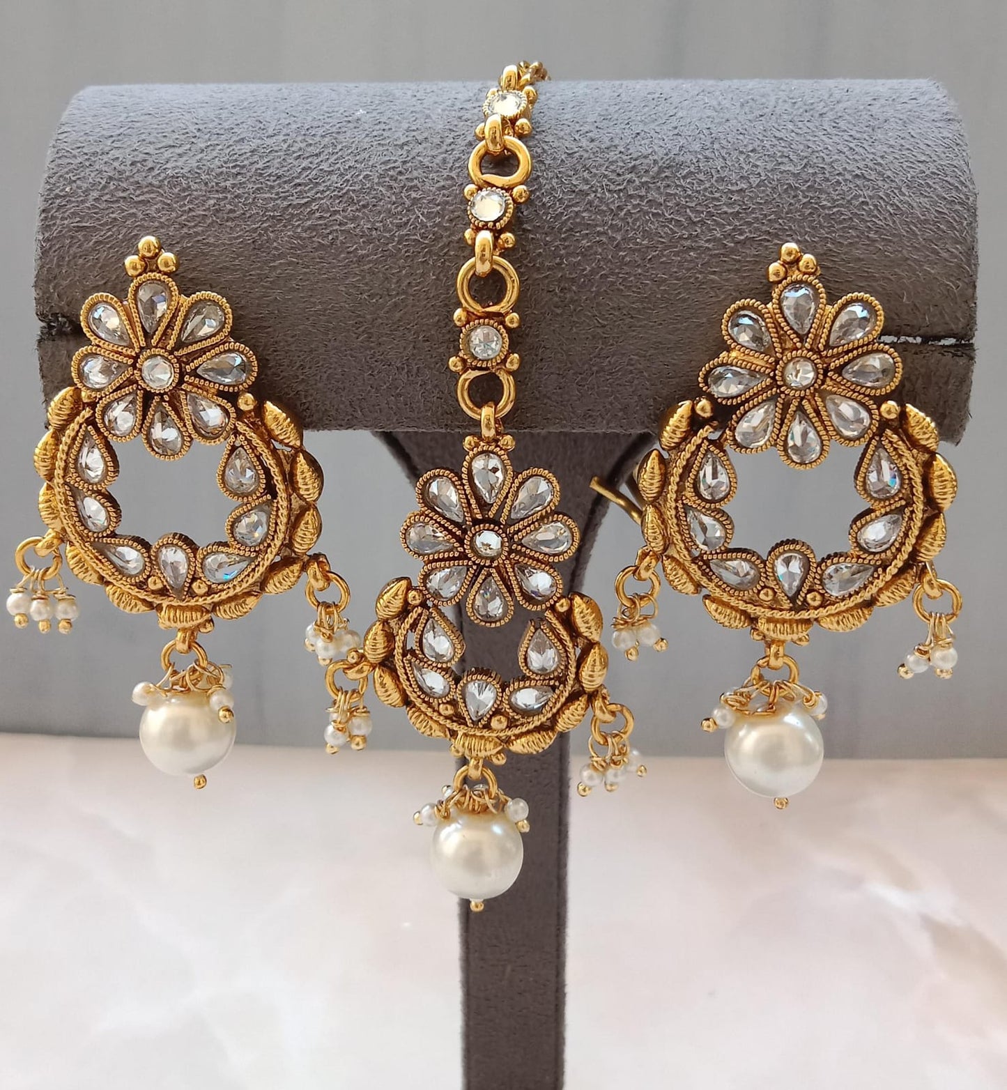 Pearl Earring Tikka Combo