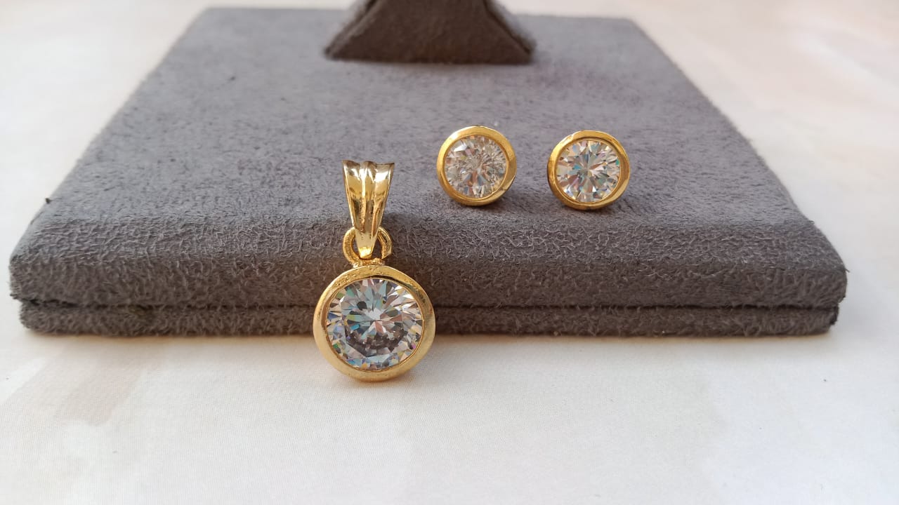 Solitaire Pendent set