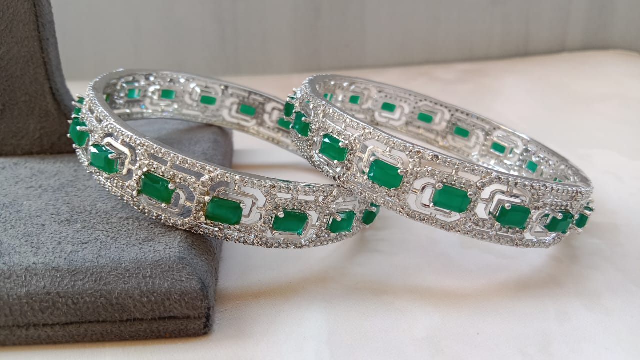 Stylish Bangle Pair