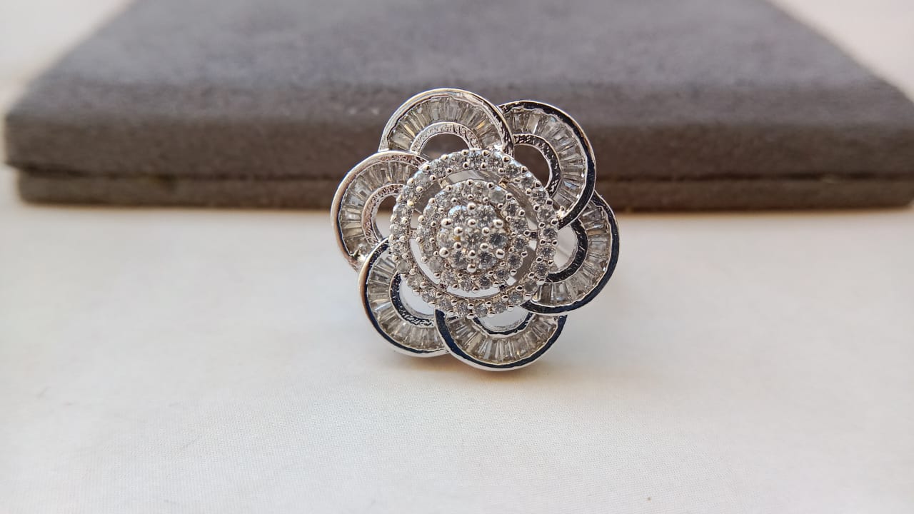 Rodium Round Ring