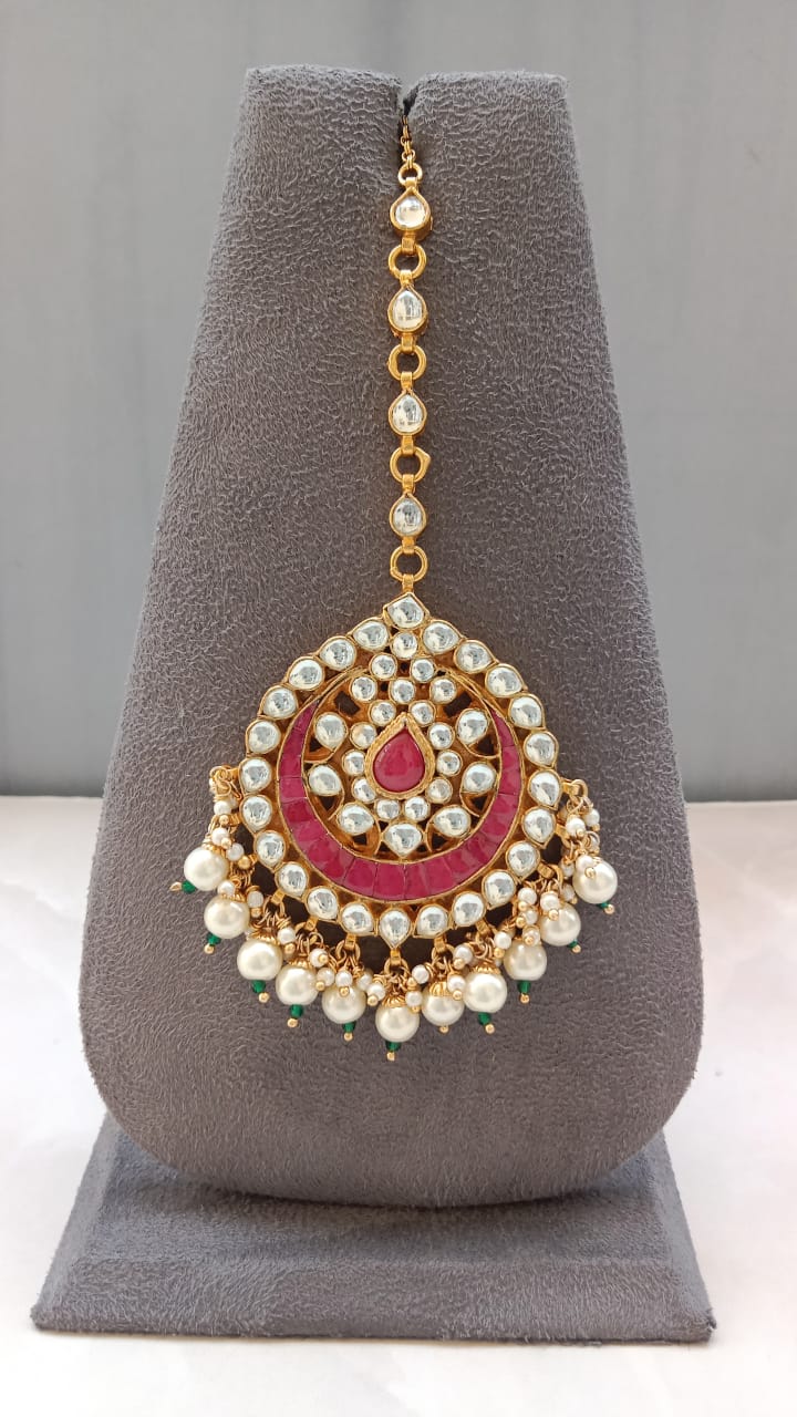 Gold-plated Maang Tikka