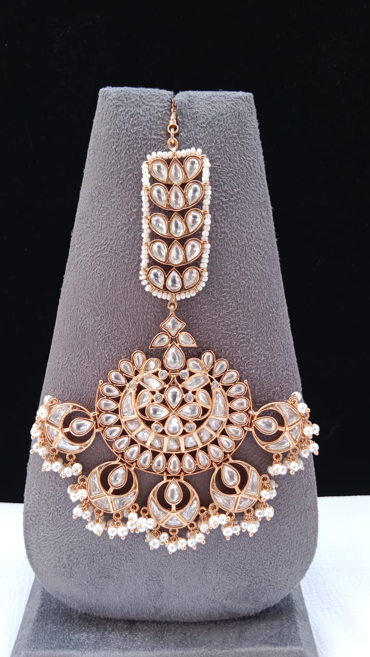 Gold-plated Maang Tikka