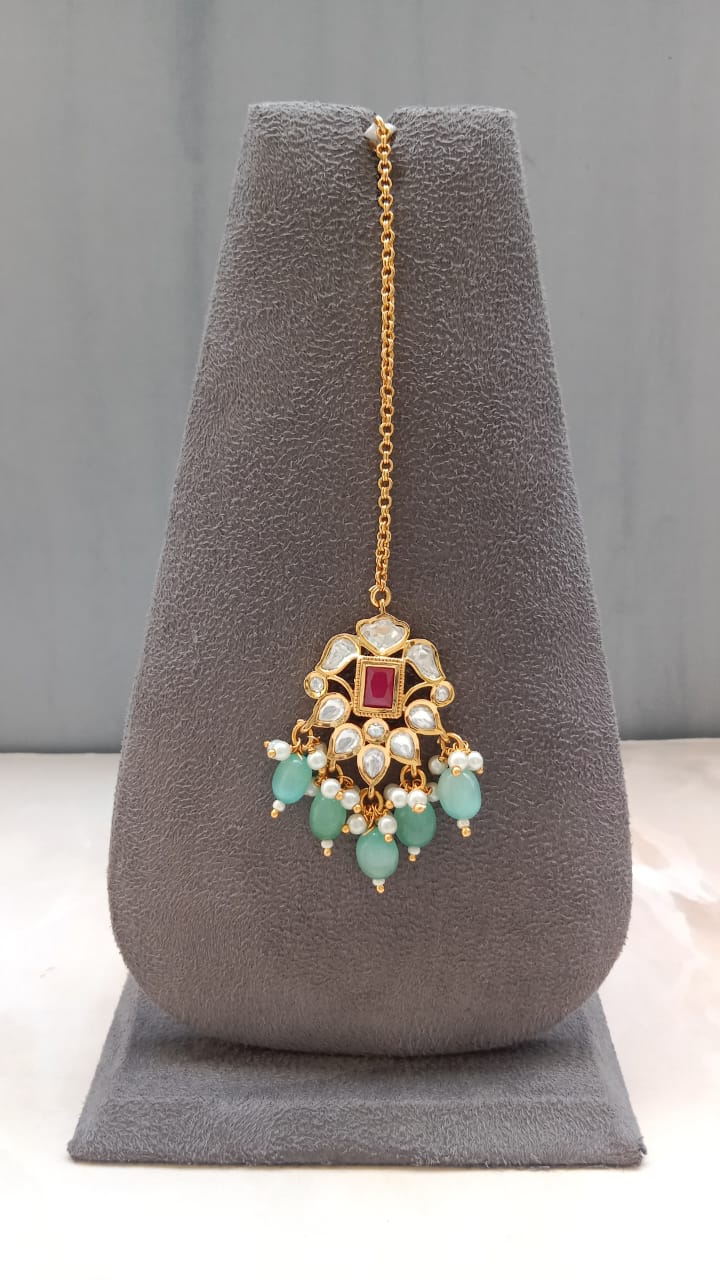 Gold-plated Maang Tikka