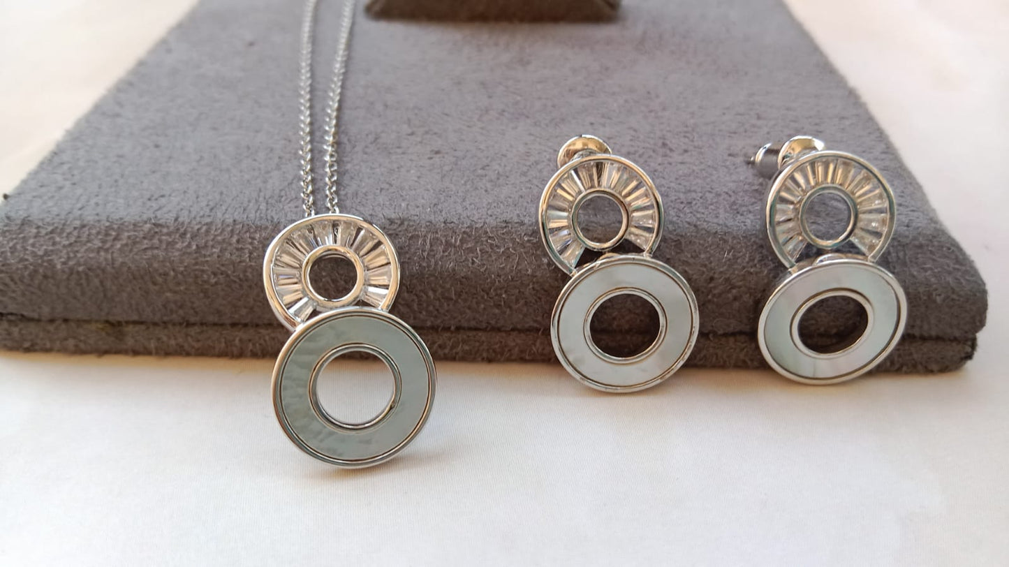 MOP Pendant Set