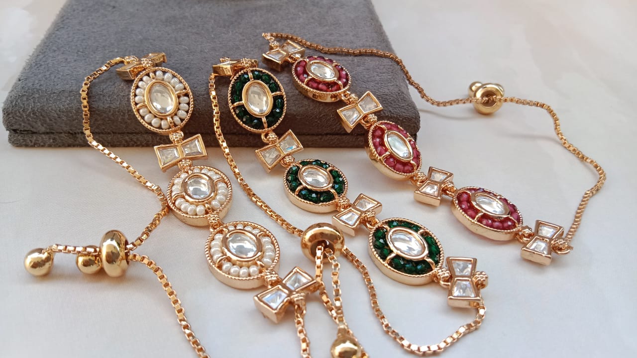 Flexible Kundan Bracelet