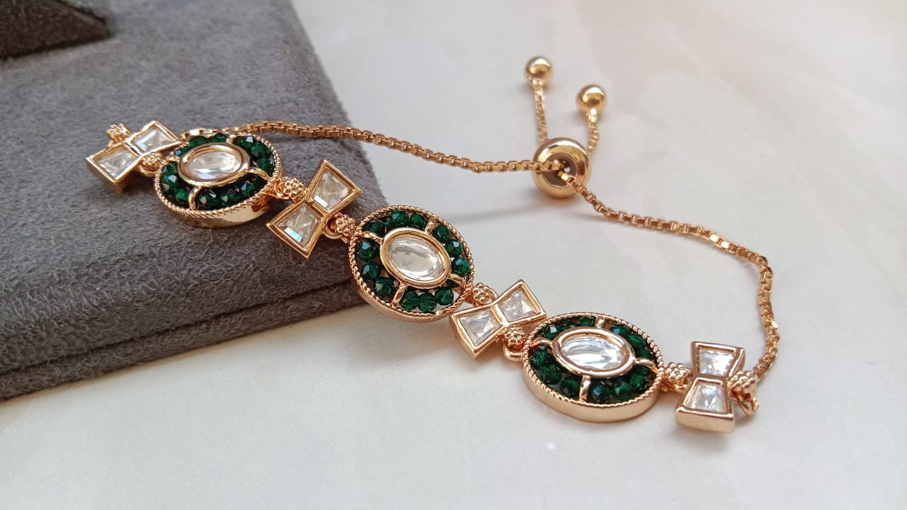 Flexible Kundan Bracelet