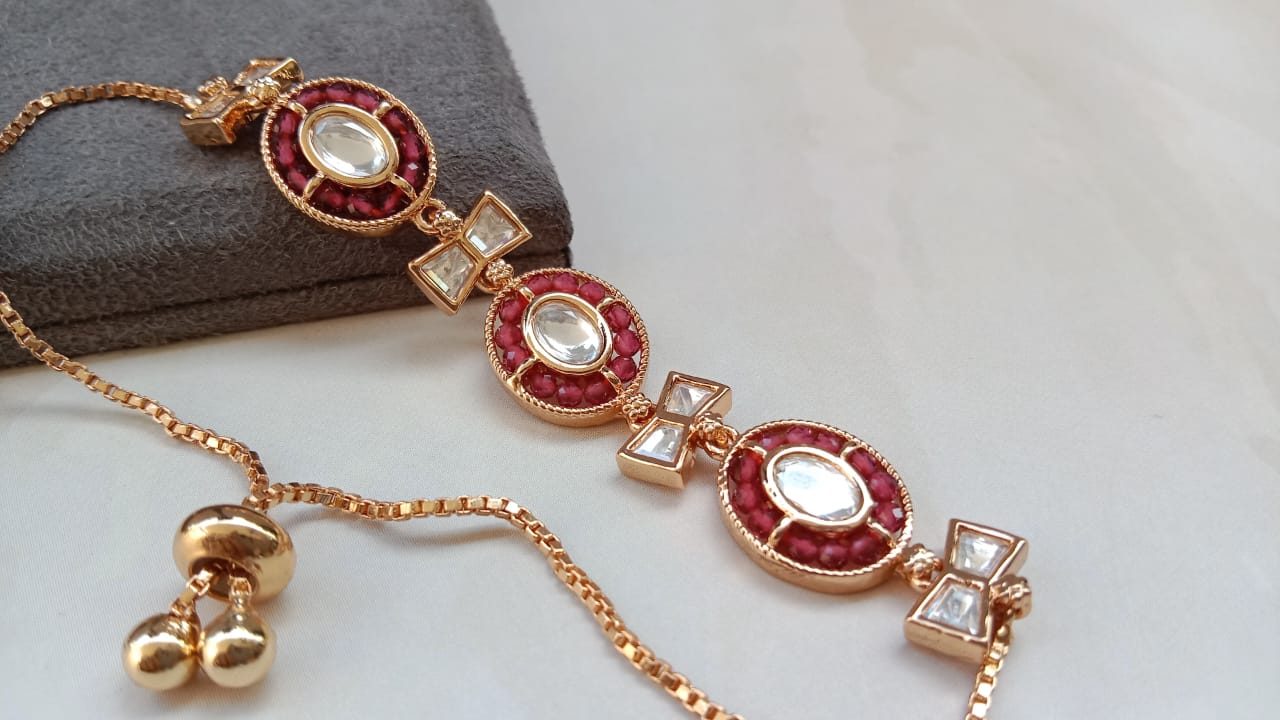 Flexible Kundan Bracelet