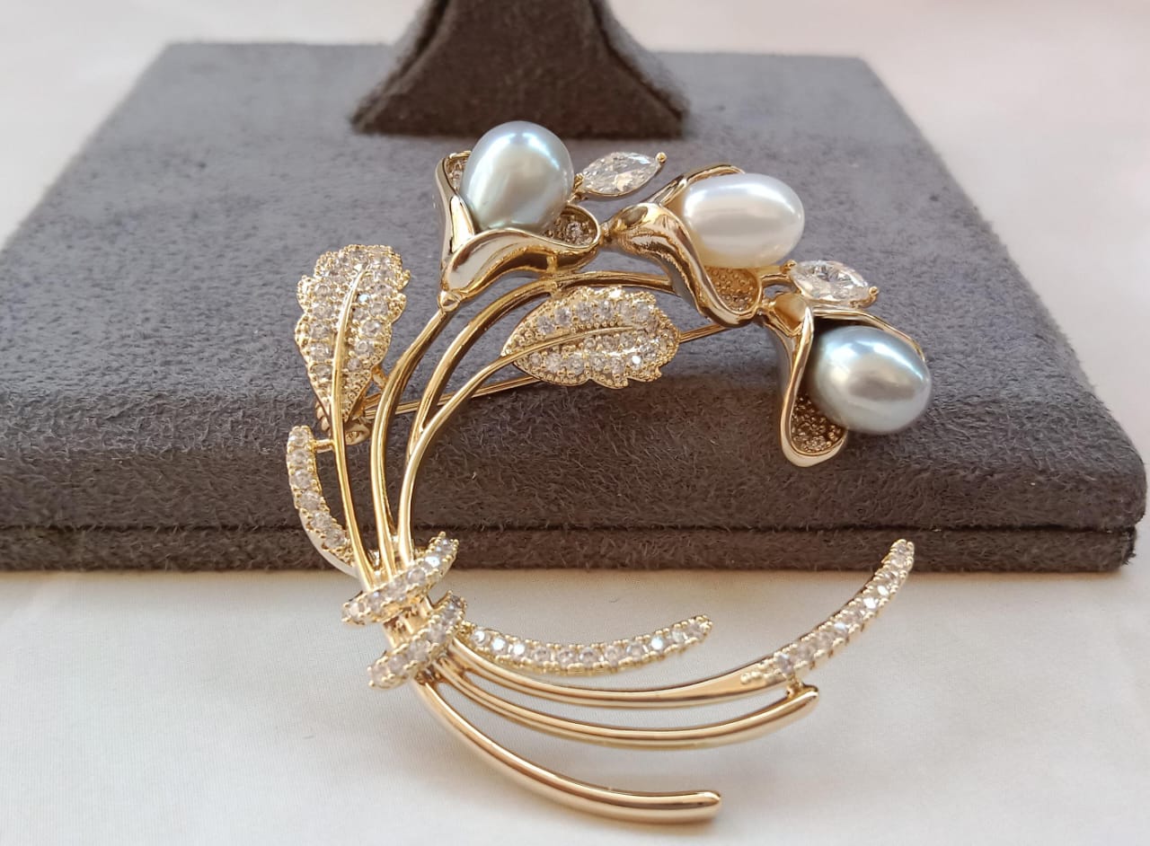 Mother of pearl Brooch