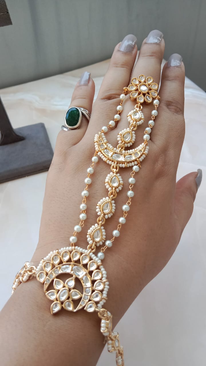Gold plated Polki Kundan Haathphool