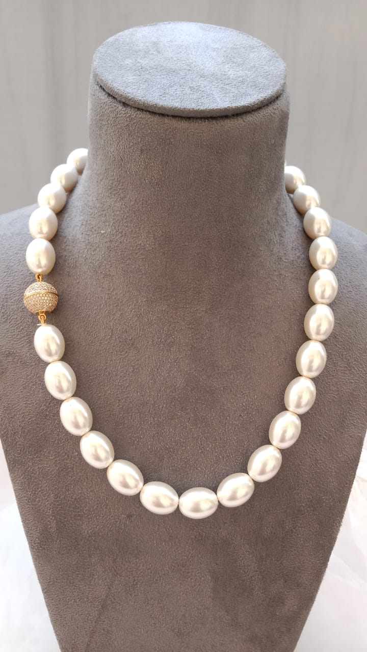Pearl Mala With American Diamond Bead