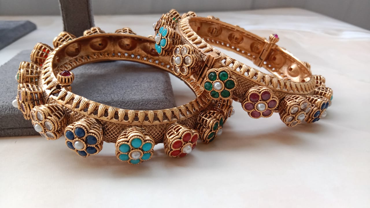Navratan Polki Bangle