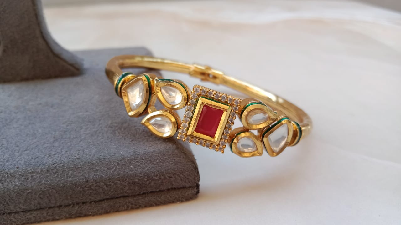 Kundan Delicate Bracelet