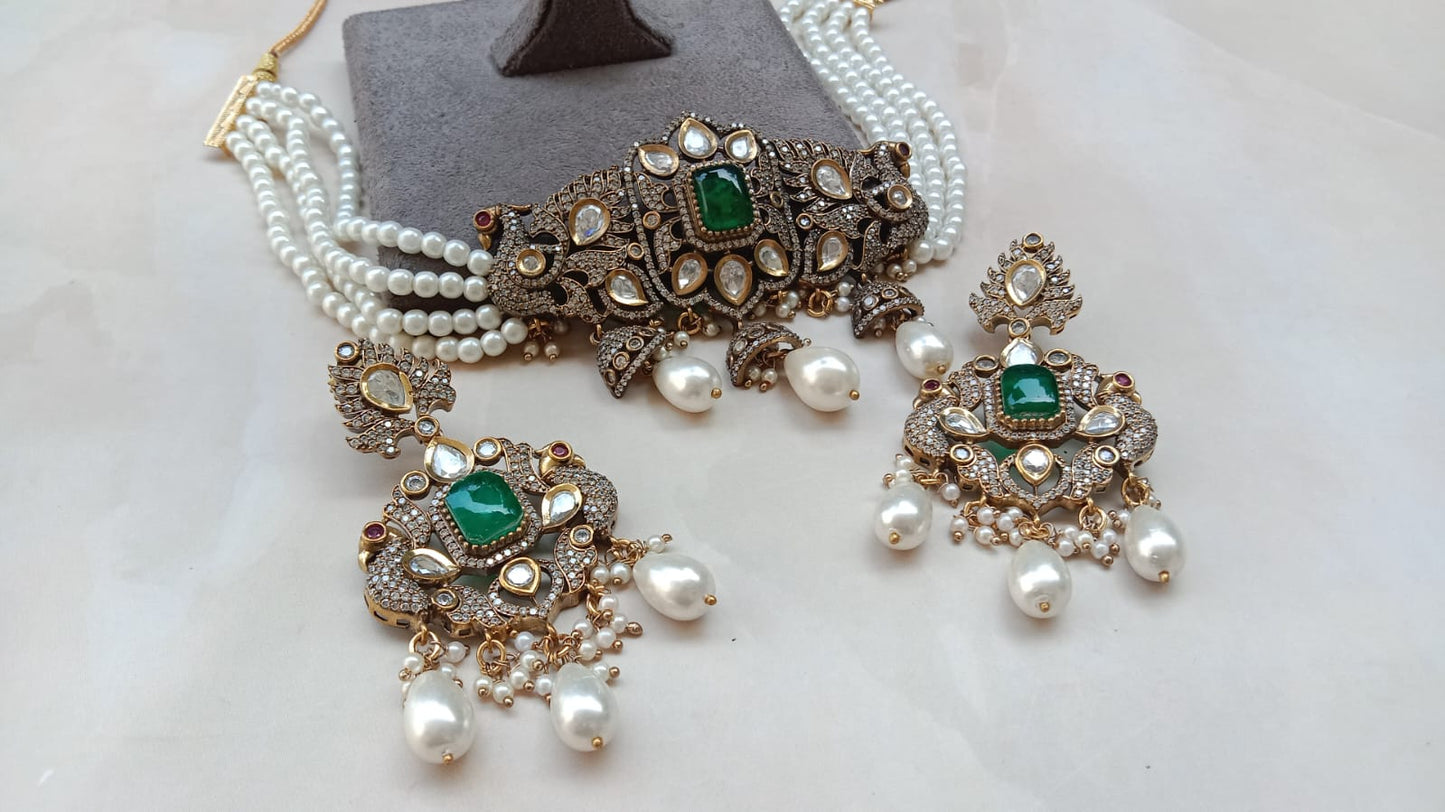Emerald Choker Set