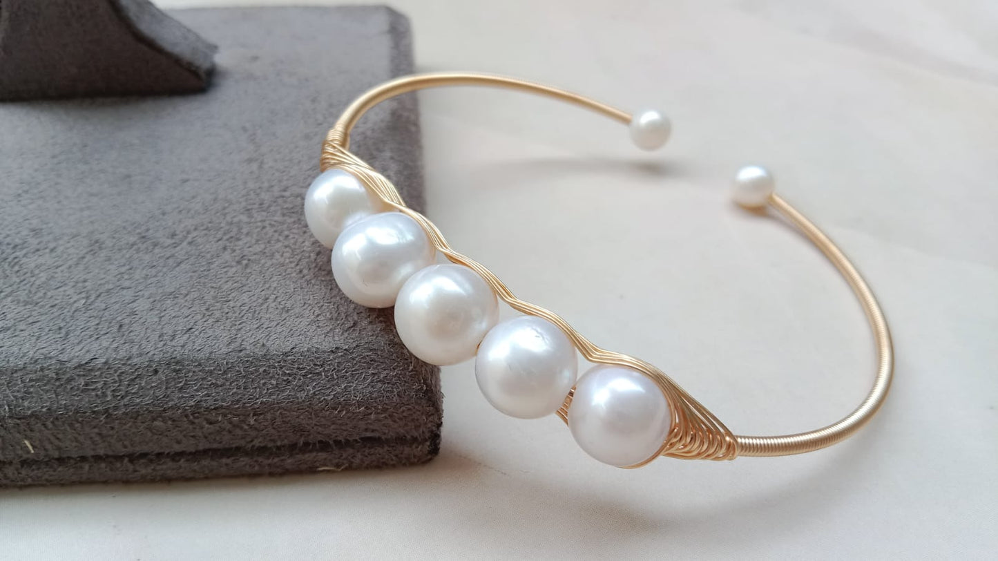 Pearl Bracelet