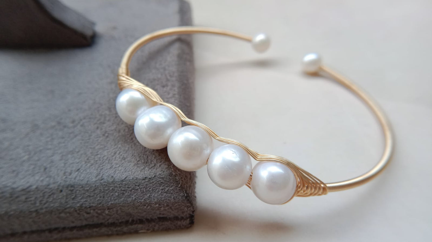 Pearl Bracelet