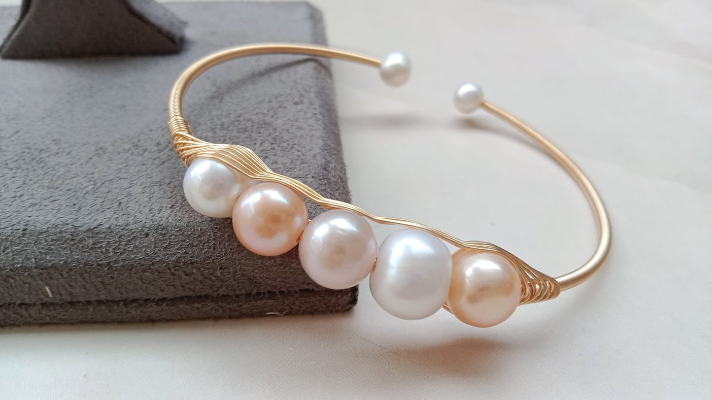 Pearl Bracelet