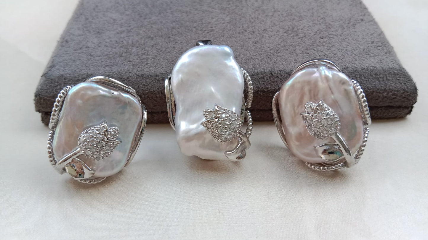 Baroque Pearl Pendant Set with AD Stone & Tulip Carving – Rhodium Plated