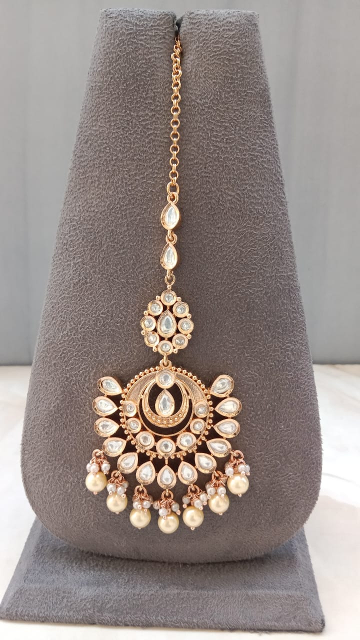 Gold plated Kundan Maang Tikka