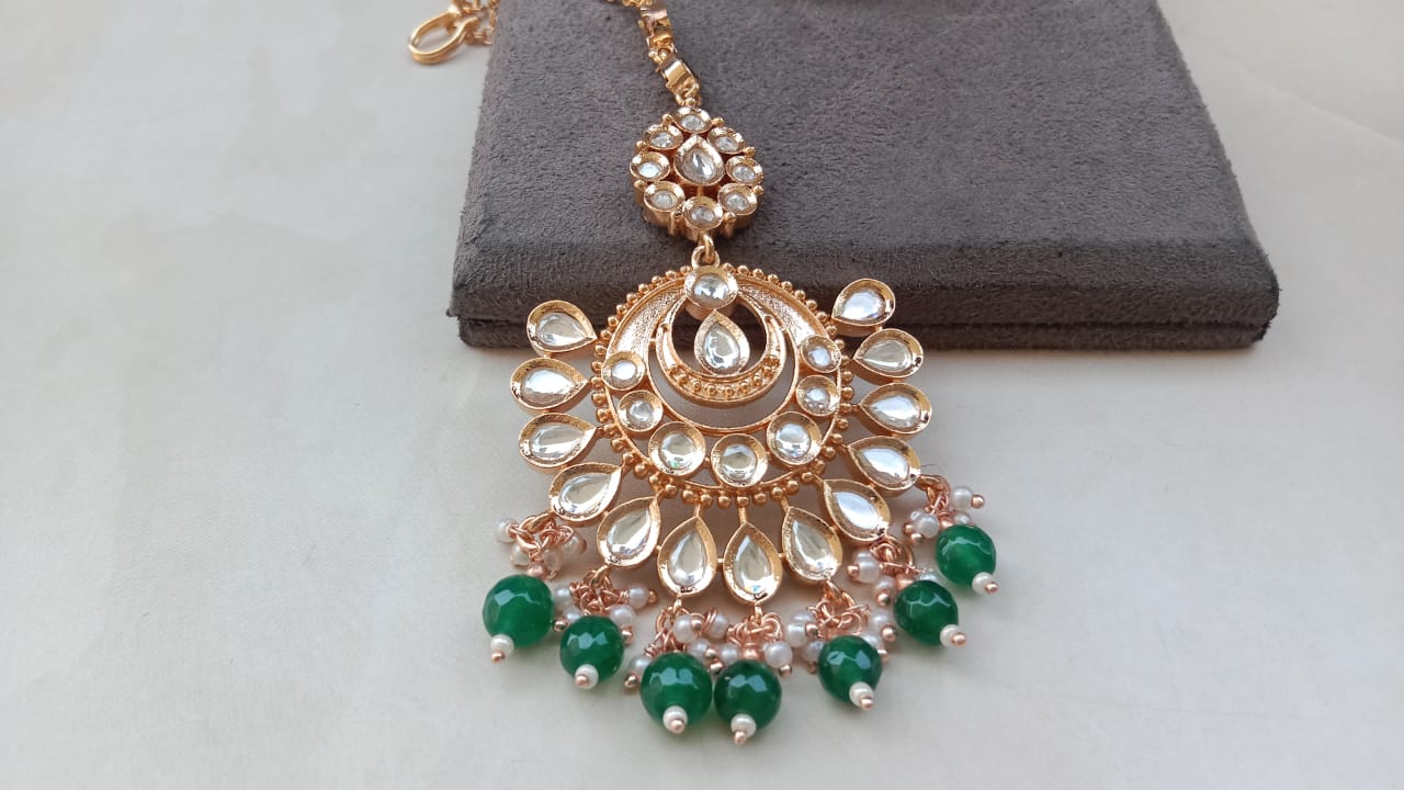 Gold plated Kundan Maang Tikka