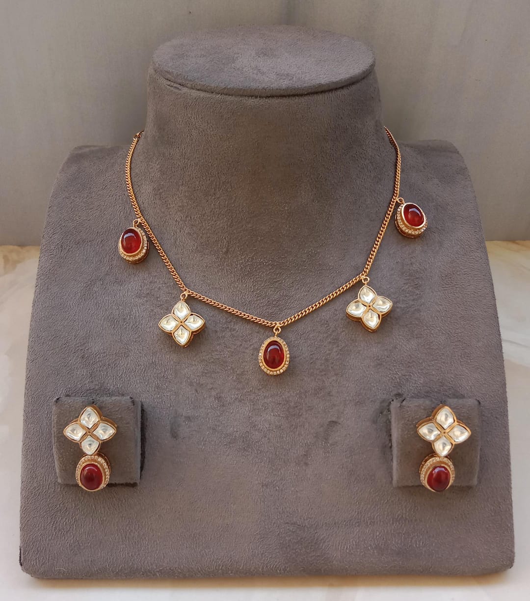 Delicate Designer Necklace Set
