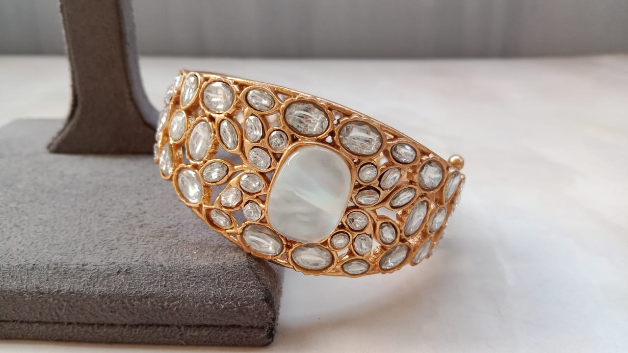 Kundan Bracelet with Golden Plating