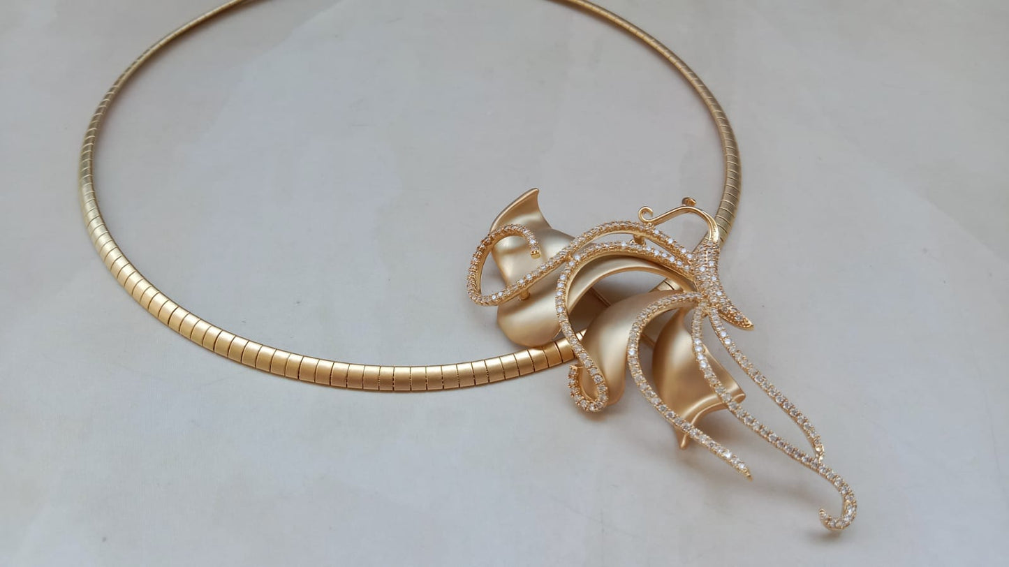 Gold-Plated Chain Pendant with Detachable Pendant