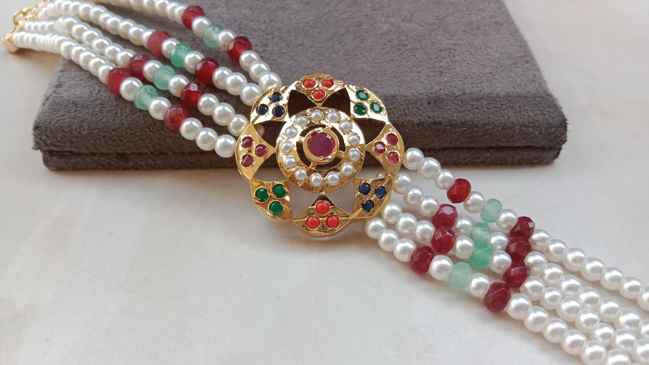 Jadau Bracelet with Pearl String & Floral Design