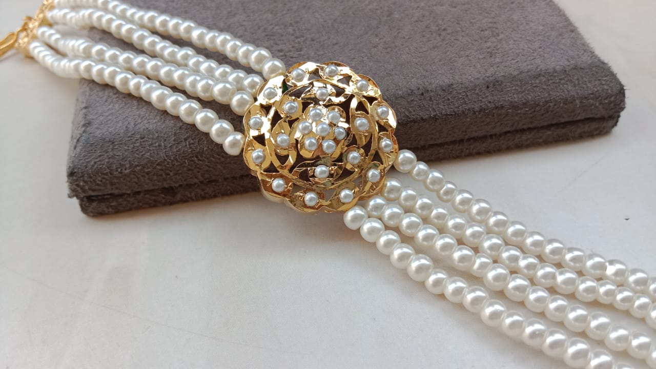 Royal Jadau Bracelet with Elegant Pearl String – Handcrafted Heritage Jewellry