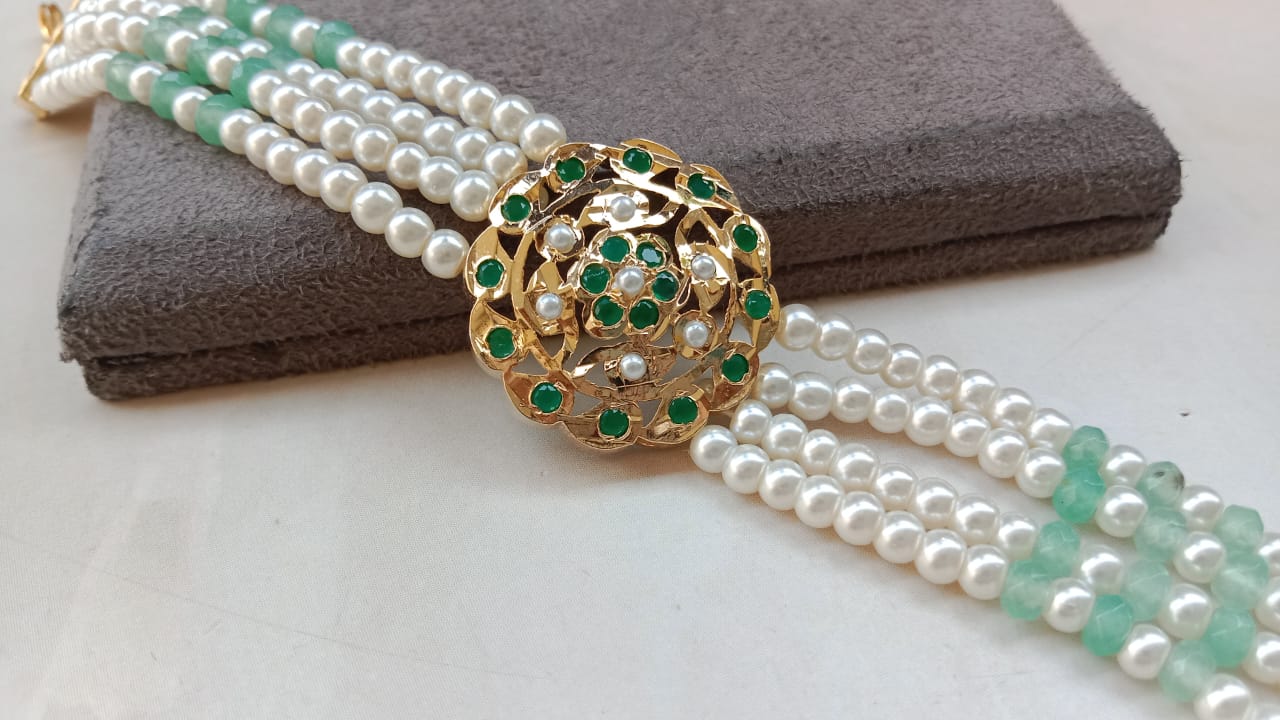 Royal Jadau Bracelet with Elegant Pearl String – Handcrafted Heritage Jewellry