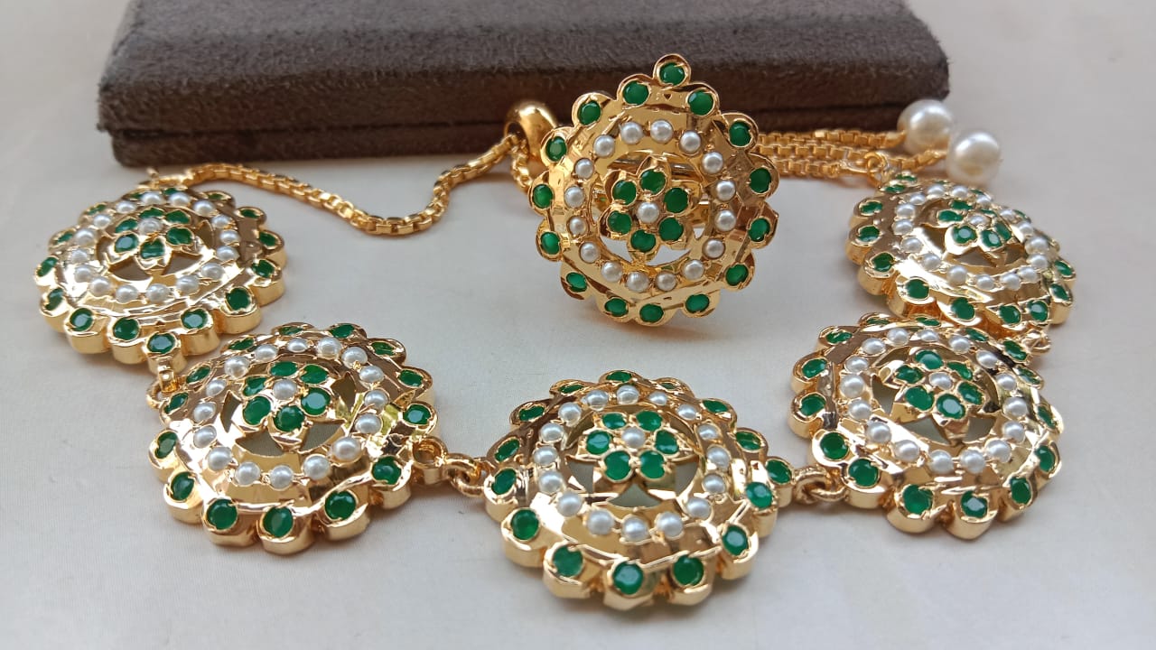 Jaadau Ring Bracelet combo with Golden Plating – Floral Design
