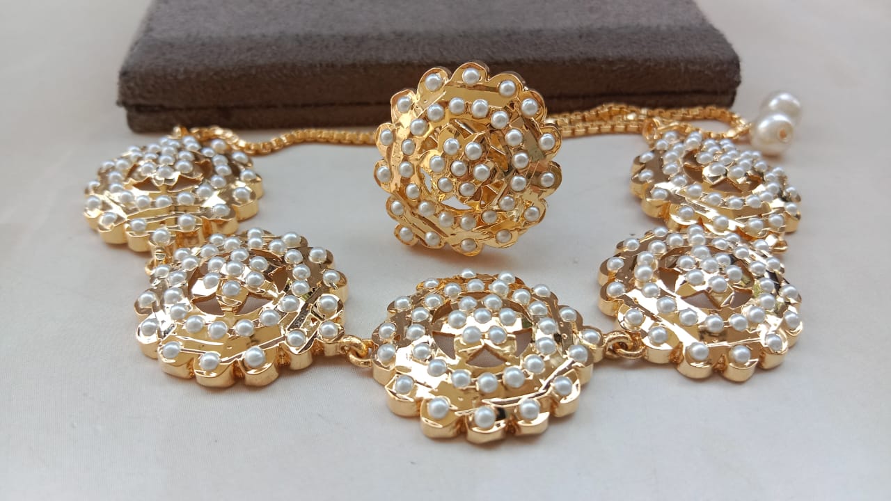 Jaadau Ring Bracelet combo with Golden Plating – Floral Design