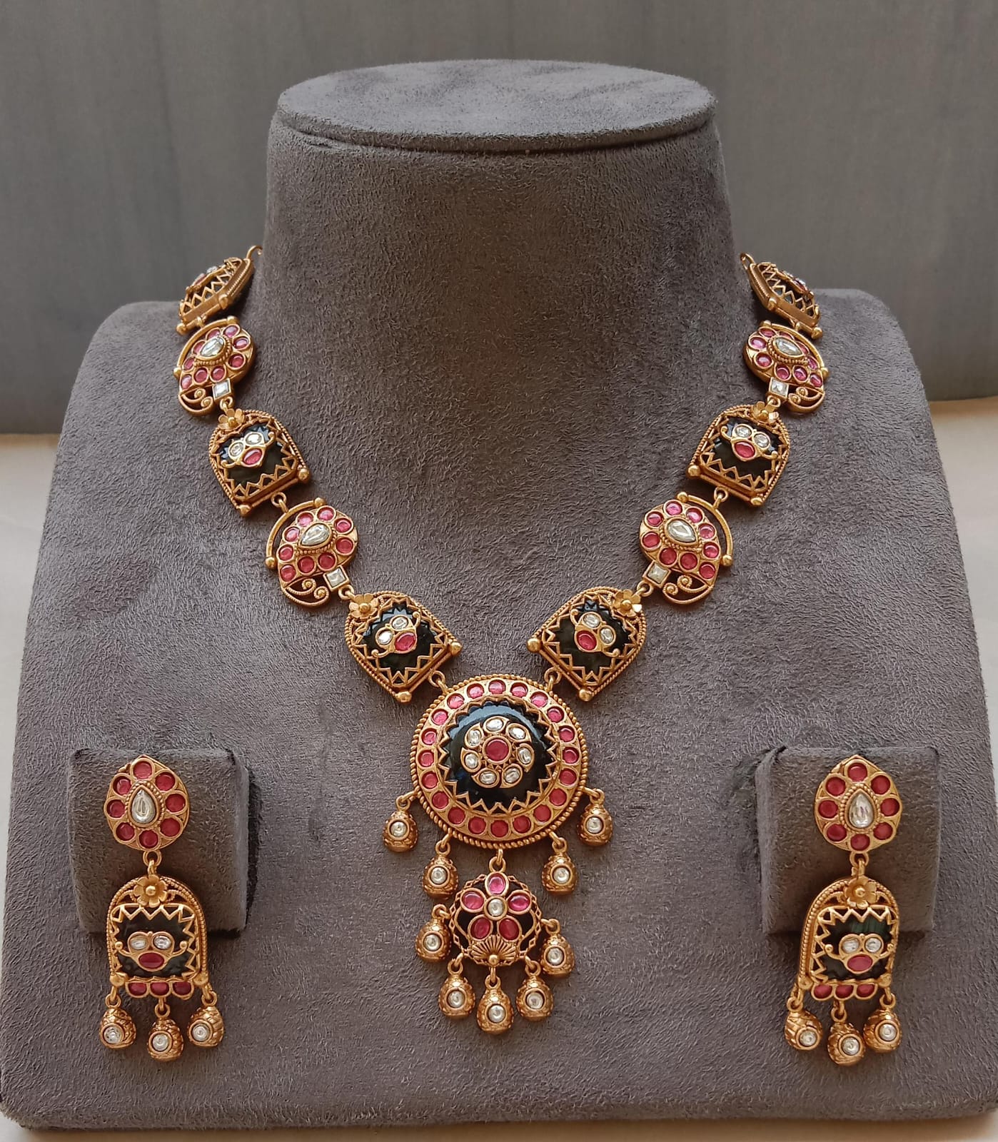 Carved Stone & Moonstone Jewellery Set