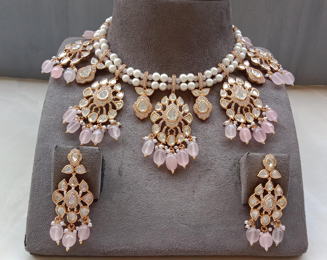 Polki Diamond Set with Pink Drop Pearls