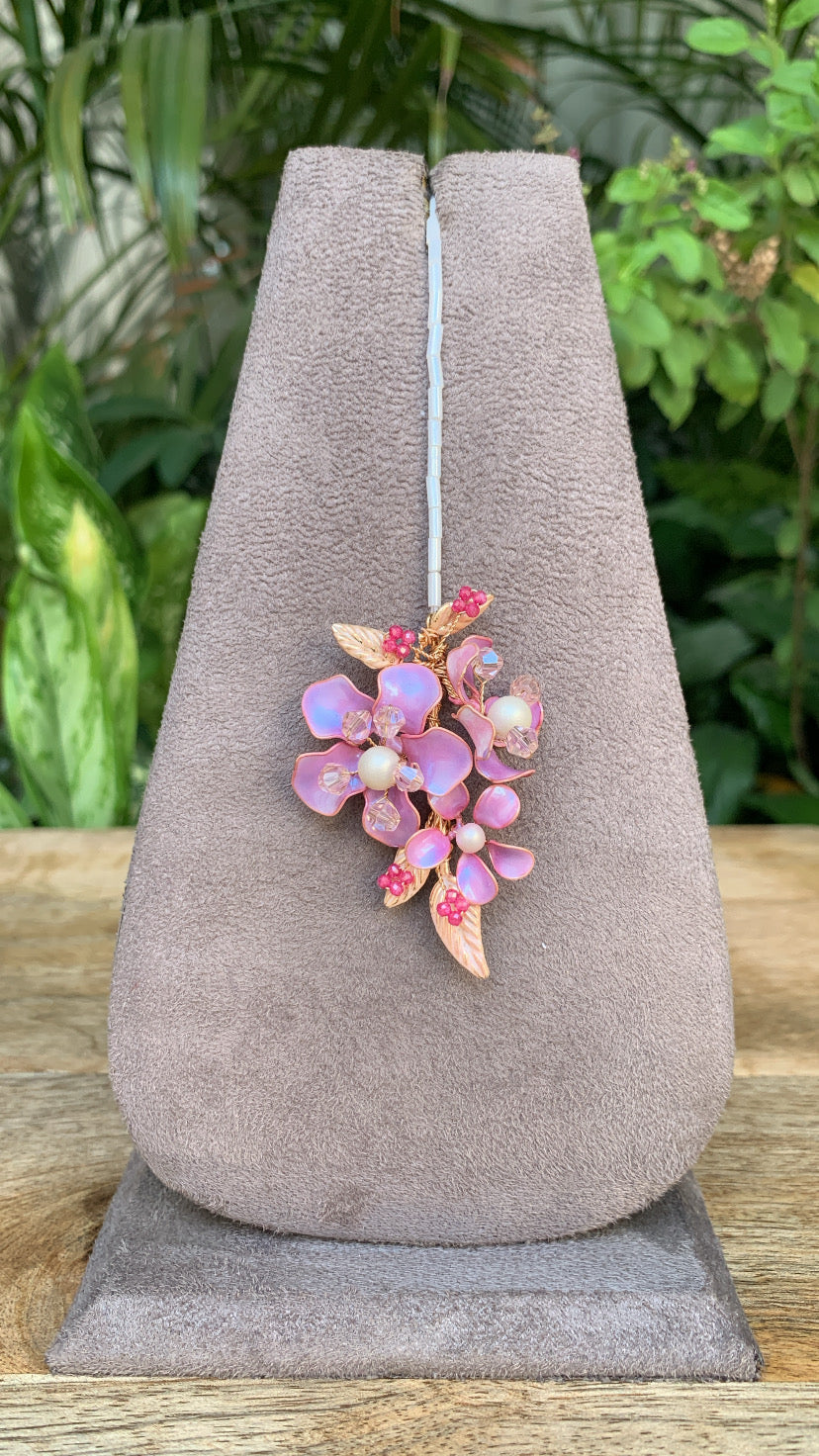 Purple Floral Tikka with Pearl Center