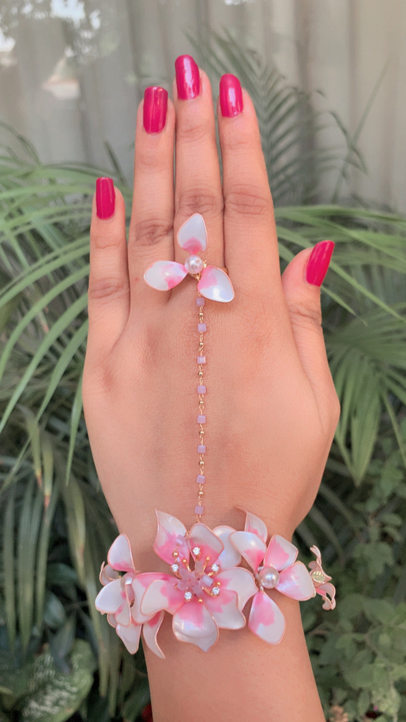 Pink & White Floral Hathphool Jewellery