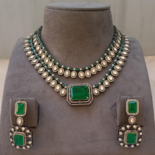 Kundan Necklace Set with Earrings